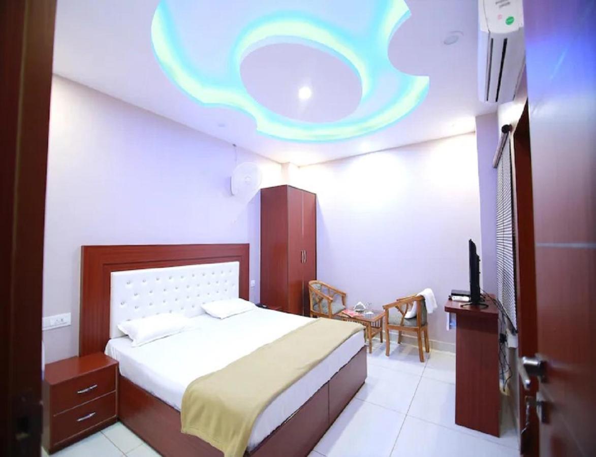 Hotel Kings, Rohtak Exterior foto